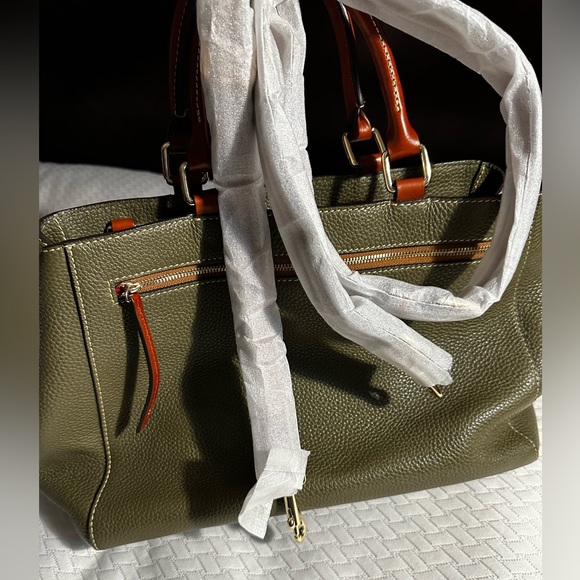 DOONEY & BOURKE Pebble Grain Zip Satchel with Magnetic Snap Closure……. - Picture 17 of 17